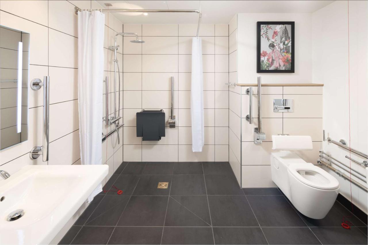 Hotel Hampton By Hilton Rochdale Extérieur photo